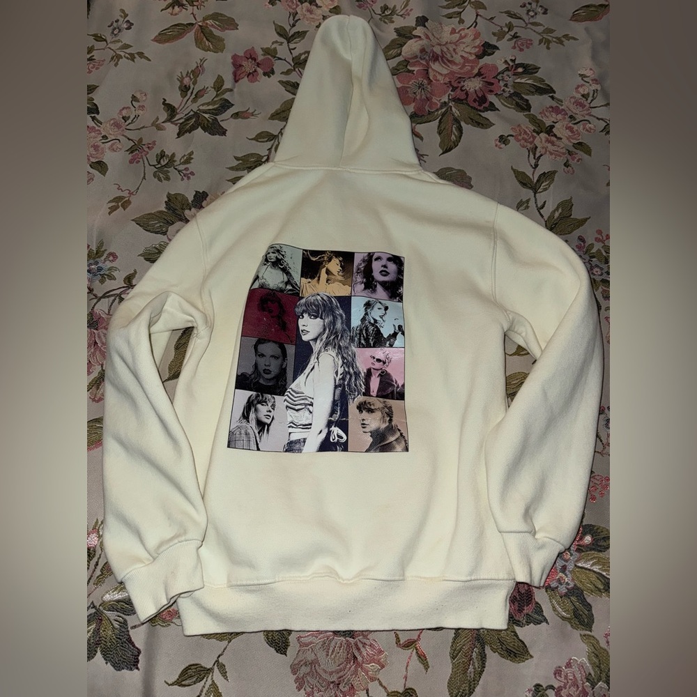 Taylor Swift cream concert tour (authentic) Hoodie - The Eras Tour size small - Picture 2 of 4